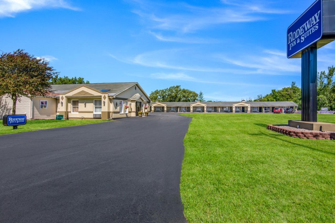 Rodeway Inn Weedsport Exterior foto
