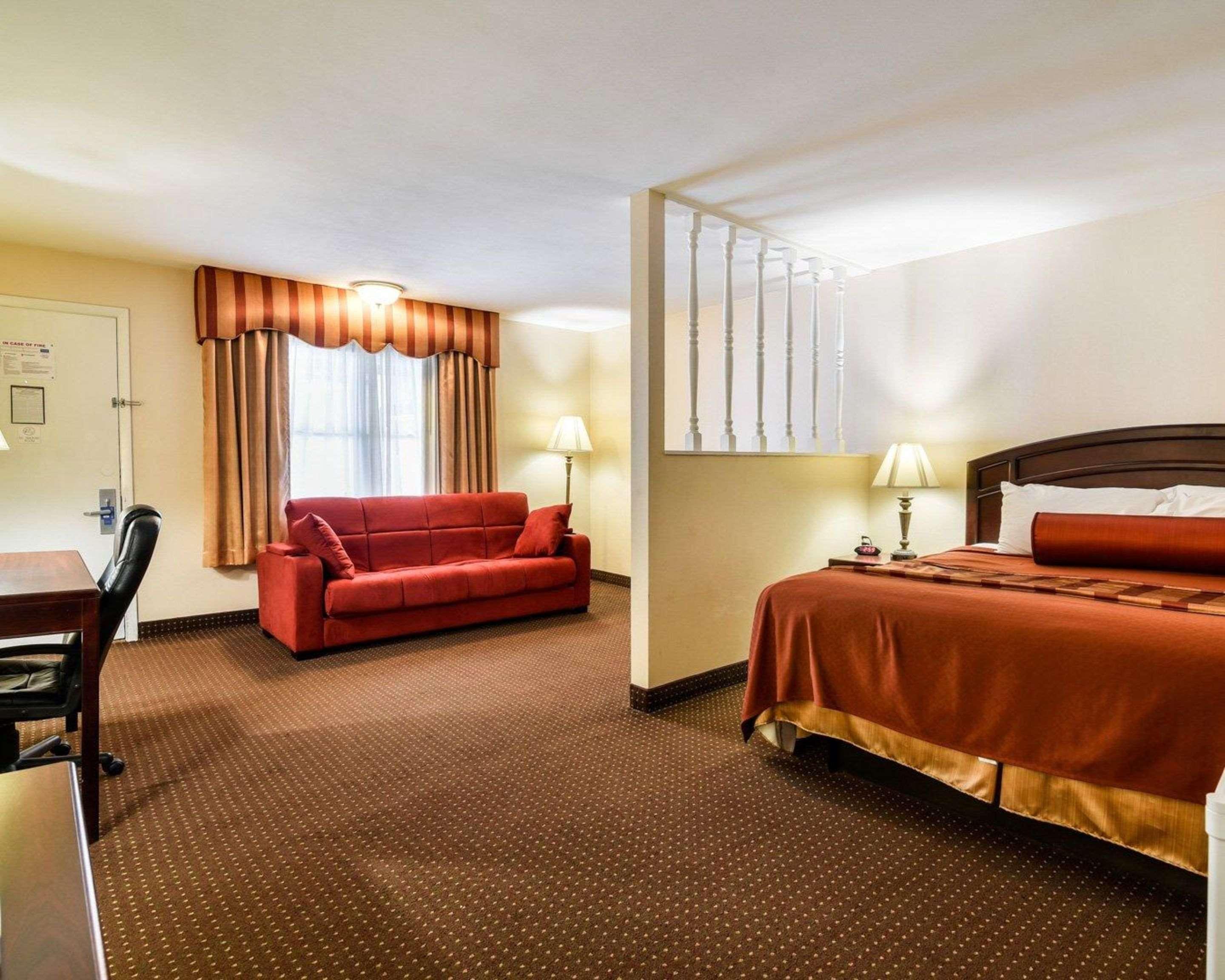 Rodeway Inn Weedsport Exterior foto